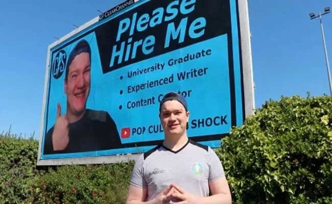 Man Remains Unemployed Even After Forking Out 400 Dollars On Hire Me Billboard - Sakshi