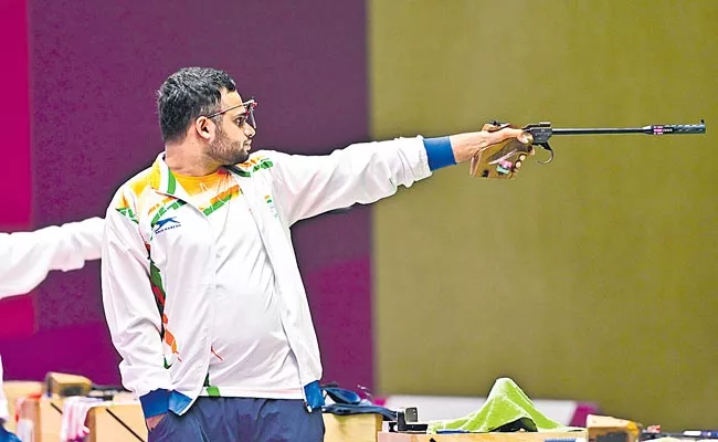 Tokyo Paralympics: Manoj Sarkar Bags Bronze, Pramod Bhagat Wins Gold - Sakshi