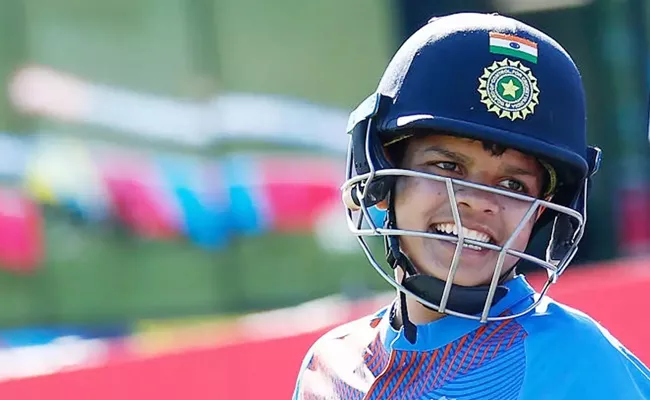 ICC T20I Rankings: Shafali Verma Retains Top Spot In Batting - Sakshi