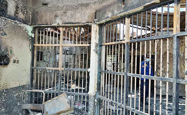 Fire Accident In Jakarta Prison 41 Inmates Takes LastBreath - Sakshi