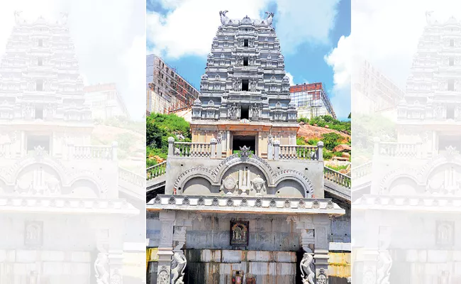 Yadadri Galigopuram: Five Floor Vaikunta Dwaram in Yadagirigutta - Sakshi