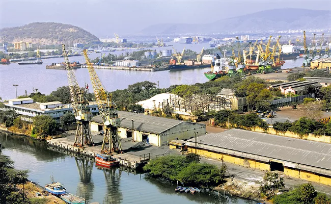 Visakhapatnam Port is the third cleanest port in the country - Sakshi