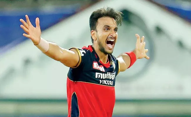 Harshal Patel History Taken Most wickets After Dwayne Bravo IPL Season - Sakshi