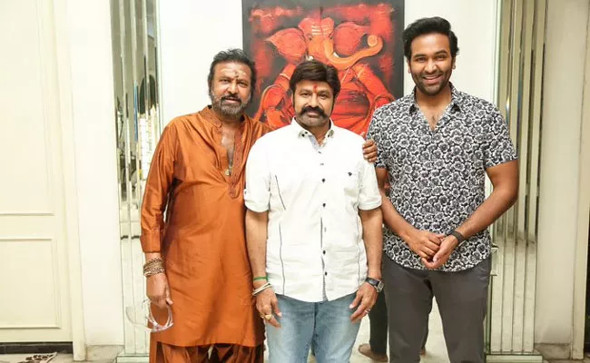 Manchu Vishnu Shares Photos With Balakrishna At His Home Over MAA Elections - Sakshi