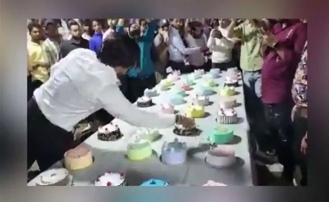 Indian Man Cuts 550 Cakes in Mumbai for His Birthday - Sakshi