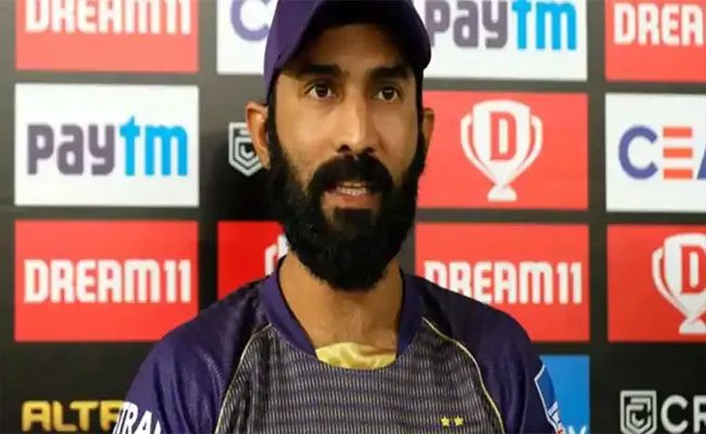 IPL 2021 Final: Dinesh Karthik Speaking In Telugu With Harsha Bhogle Gone Viral - Sakshi