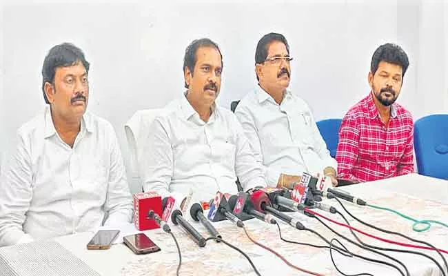 Kurasala Kannababu Fires On Chandrababu And Yanamala Ramakrishna In Vizag - Sakshi