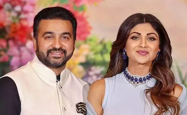 Sherlyn Chopra Files FIR Against Raj Kundra And Shilpa Shetty - Sakshi