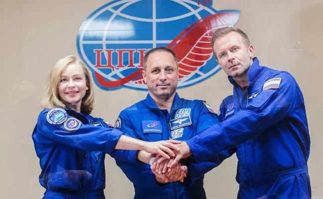 Russian Flim Crew Return To Earth After Shooting The First Movie In Space  - Sakshi