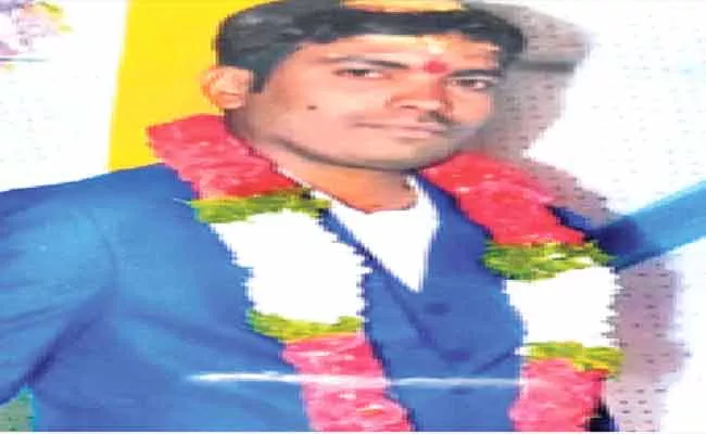 Husband Missing Mystery In Hyderabad - Sakshi