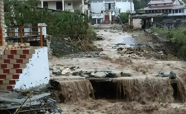 Uttarakhand Rains: Nainital Has Been Completely Cut off From Rest of State - Sakshi