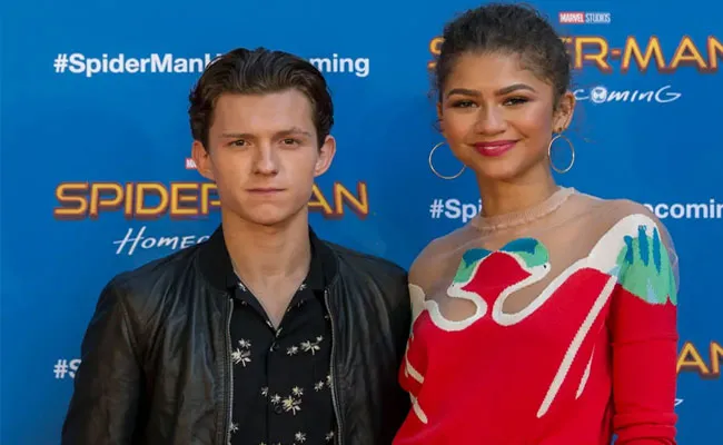 Zendaya gets Emotional At Tom Hollands Hearts Reaction To Her Look - Sakshi