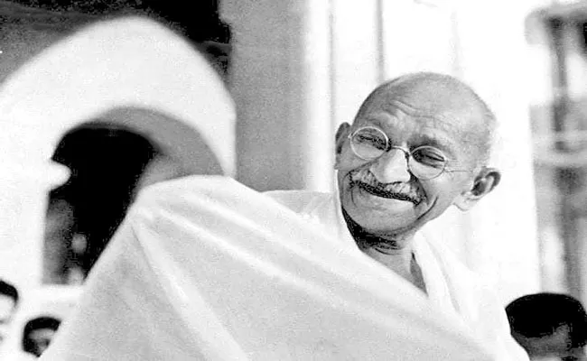 mahatma gandhi inspired by Leo Tolstoy - Sakshi