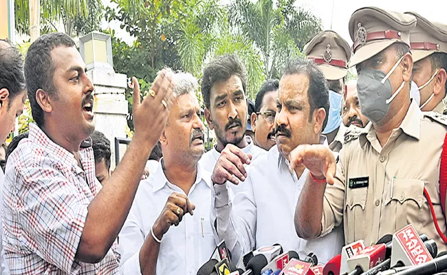 TDP Leader Nakka Anand Babu Clashes With Police - Sakshi