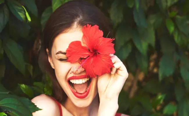 Beauty Tips This Hibiscus And Amla Face Mask Providing A Boost Of Vitamin C To Your Skin - Sakshi