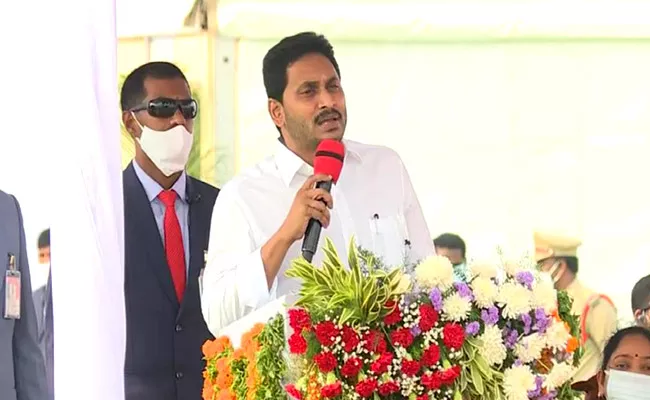 CM YS Jagan Slams TDP Leader Pattabhi Ram Comments On Police Martyrs Day - Sakshi