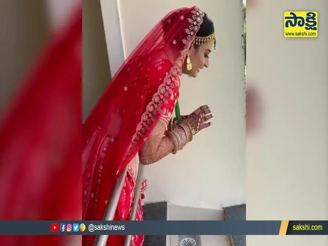 Viral Video: Bride Sends Flying Kisses To Bride