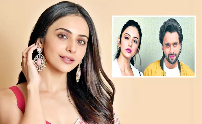 Astrologer Venu Swamy Shocking Comments On Rakul Preet Singh Marraige - Sakshi