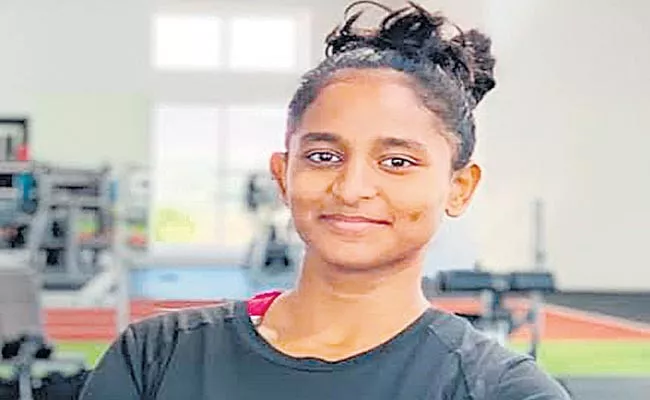 National Boxing Championship: TS Niharika Gonella Won Against Dolly Singh - Sakshi