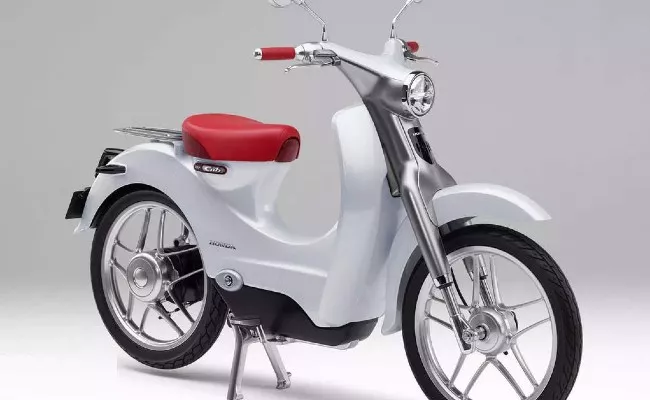 Honda Motorcycle all set to foray into EV segment next fiscal - Sakshi