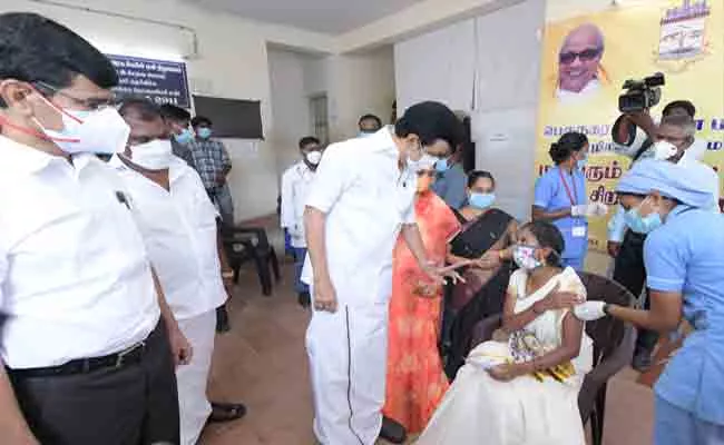 Third Wave Effect: Health Secretary Warns People Take Precautions In Tamil Nadu - Sakshi