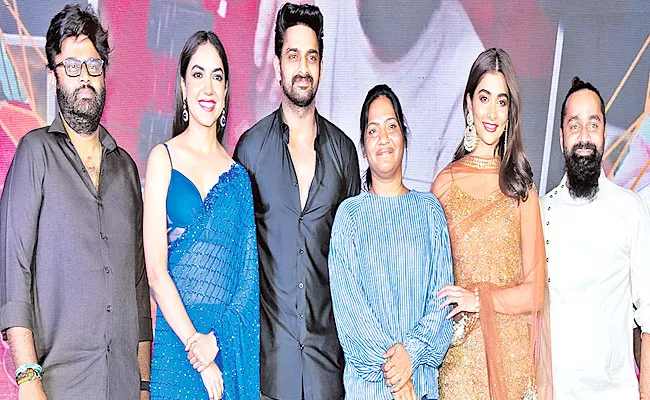 Varudu Kaavalenu: Naga Shaurya Is A Self Made Actor Pooja Hegde Says - Sakshi