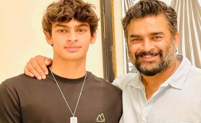 Actor R Madhavan Son Vedant Won 7 Medals In Swimming Championship - Sakshi