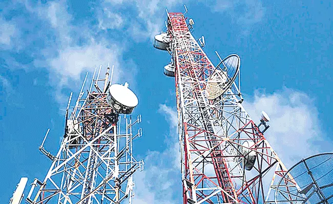 Airtel opts for 4-year moratorium on payment of AGR, spectrum dues: - Sakshi