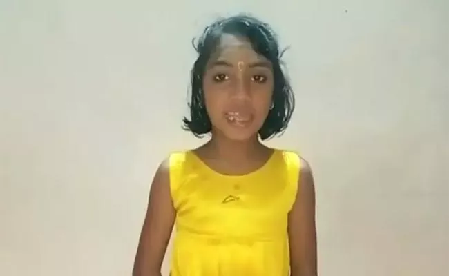 Seven Year Old Girl Urges Karnataka CM to Fix Potholes in Bengaluru - Sakshi