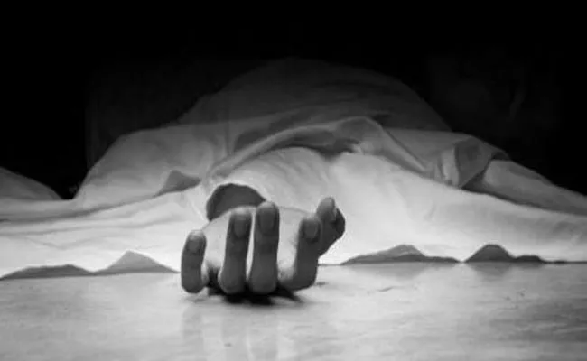 Couple Commits Suicide In Mahabubnagar District - Sakshi