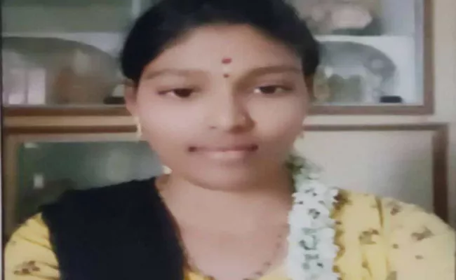 Newly Married Woman Missing Case In Dhone Kurnool District - Sakshi