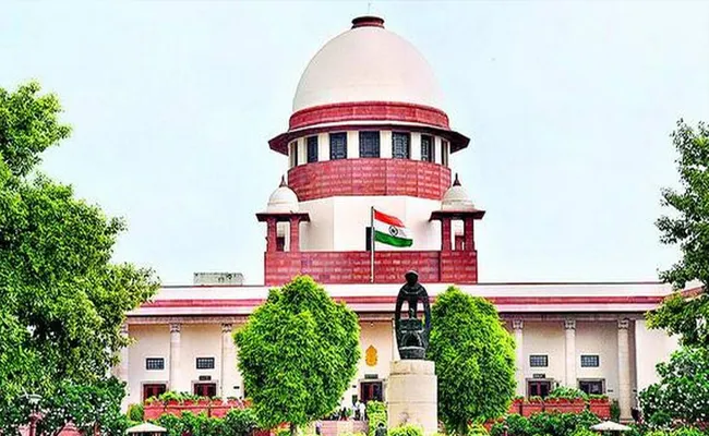 Lakhimpur Kheri: Hundreds of Farmers, Why Only 23 Witnesses: SC Asks UP Govt - Sakshi