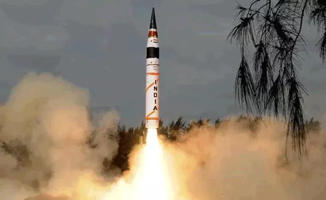 India successfully test-fires Agni-5 missile - Sakshi