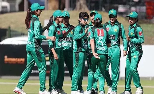 Three Members Of Pakistan Womens Cricket Team Test Covid Positive - Sakshi