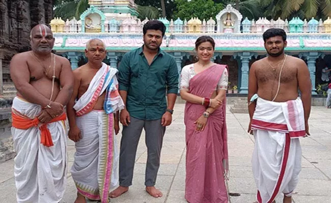 Sharwanand and Rashmika Visits Antarvedi Lakshmi Narasimha Swamy Temple - Sakshi