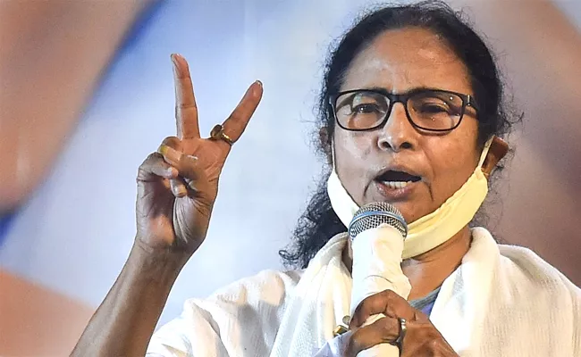 Mamata Banerjee Won With Record majority In Bhabanipur Bypoll - Sakshi