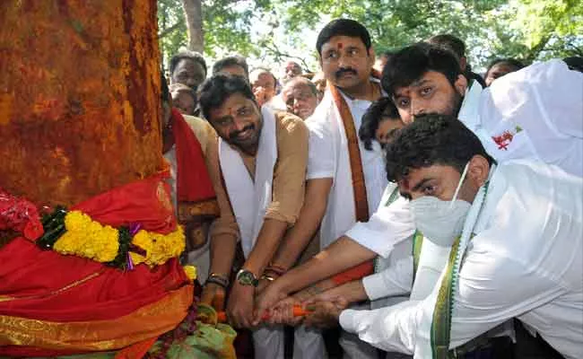 Vizianagaram: Sirimanu Tree Cutting Ceremony Held - Sakshi