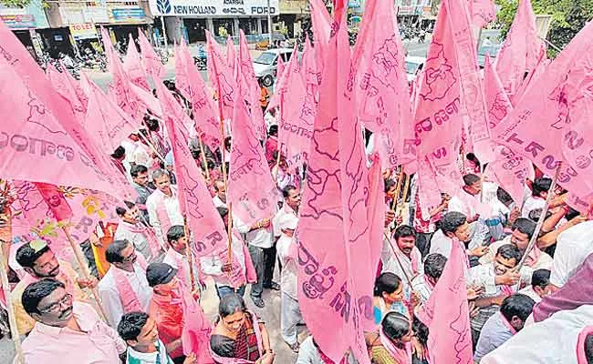 TRS Speed Up Huzurabad Bypoll Campaign - Sakshi