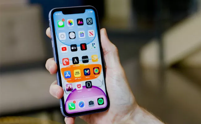 Amazon Great Indian Festival Sale Get iPhone 11 discount of Rs 17 000 - Sakshi