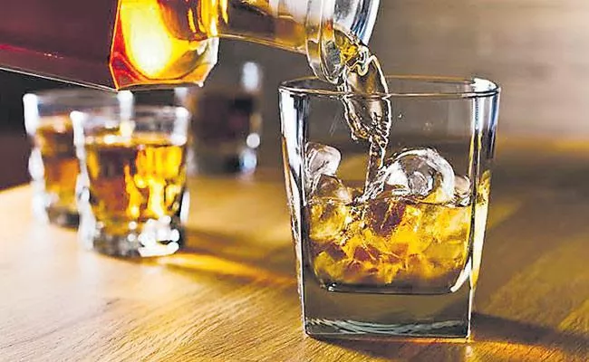 Alcohol consumption decreased In Andhra Pradesh - Sakshi