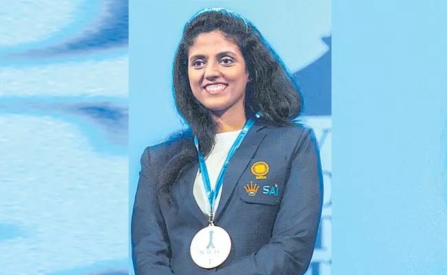 World Women Chess Championship: Dronavalli Harika Emotional Words Silver Medal - Sakshi