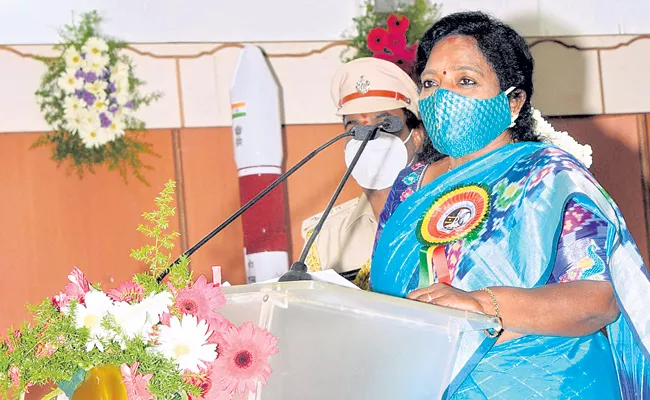 TS Governor Tamilisai Soundararajan Speaks World Space Program In Sriharikota - Sakshi