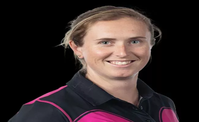 New Zealand Cricketer Anna Peterson Retires From International Cricket - Sakshi