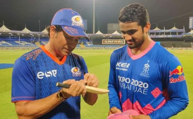 IPL 2021: Mahipal Lomror Cherishes Fanboy Moment With Sachin Tendulkar - Sakshi