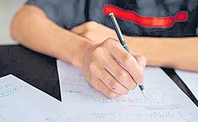 Telangana Intermediate Board Gives Clarity Over Exam Pattern - Sakshi