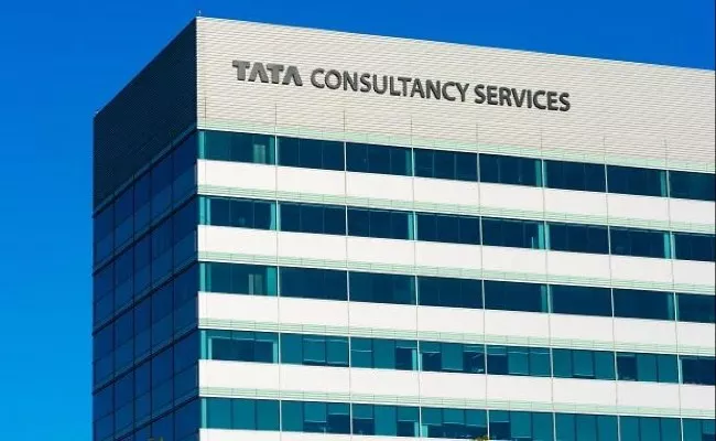 TCS Hires 43000 Freshers in H1 FY22, Plans To Add 35000 in H2 - Sakshi