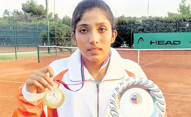 Tennis Player Jafreen Shaik Will Receive Award From President - Sakshi