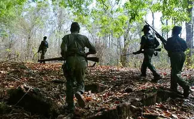 Encounter: Women Naxals Dead Encounter In Chhattisgarh At Dantewada - Sakshi