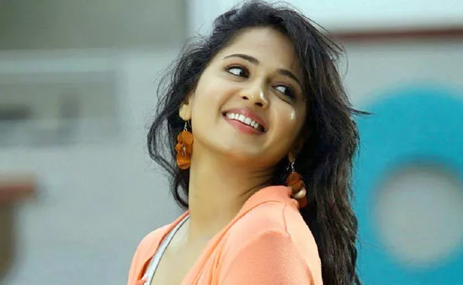 Anushka Shetty crosses 1 million followers on Koo - Sakshi