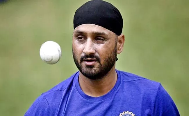 Harbhajan Singh Questions Indian Selectors For Ignoring Sheldon Jackson Again - Sakshi